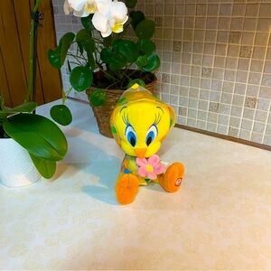 Vintage Hallmark Tweety Bird Happy Spwingtime Tweety features sound 5 phrases